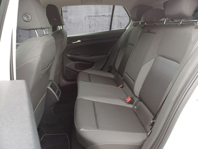Golf 1.5 TSI Active NAVI/STANDHEIZUNG/ACC/HEAD-U