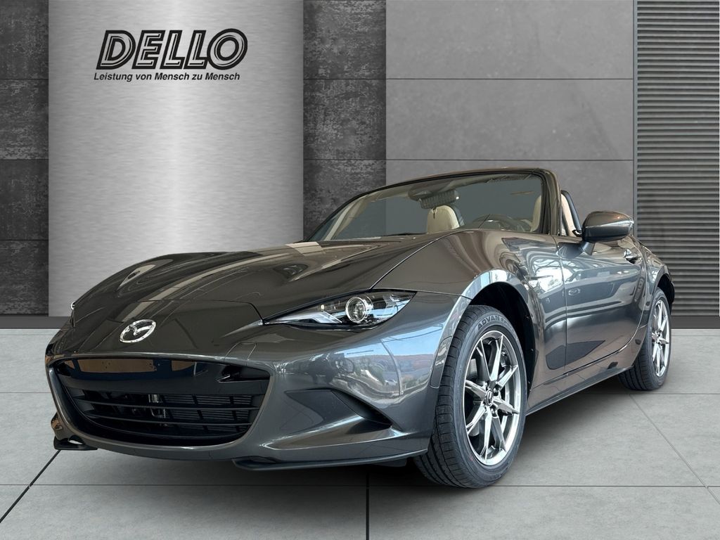 MX-5 Kazari Bose Soundsy. Apple CarPlay Nappaled