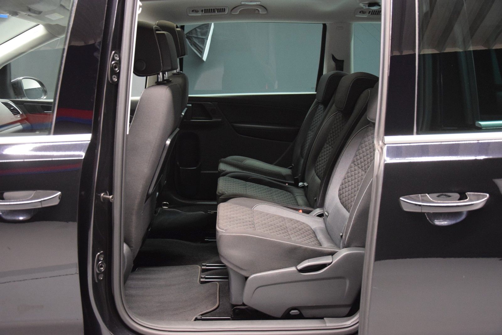 Fahrzeugabbildung Volkswagen Sharan Join Pano ACC Easy-Open Kamera Bi-Xenon