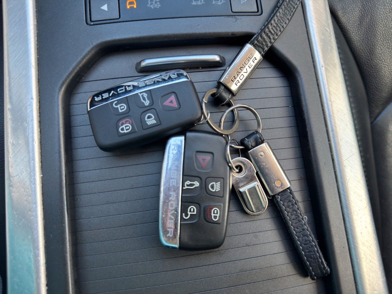 Fahrzeugabbildung Land Rover Range Rover Evoque Britain Automatik/Leder/Navi/