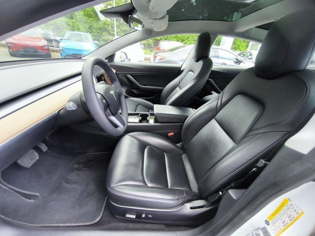 Fahrzeugabbildung Tesla Model 3 LR Dual AWD PANO+STDHZ+LED+KAM+NAVI+AHK+