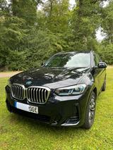 BMW X3 xDrive30e  Head-Up Display usw.