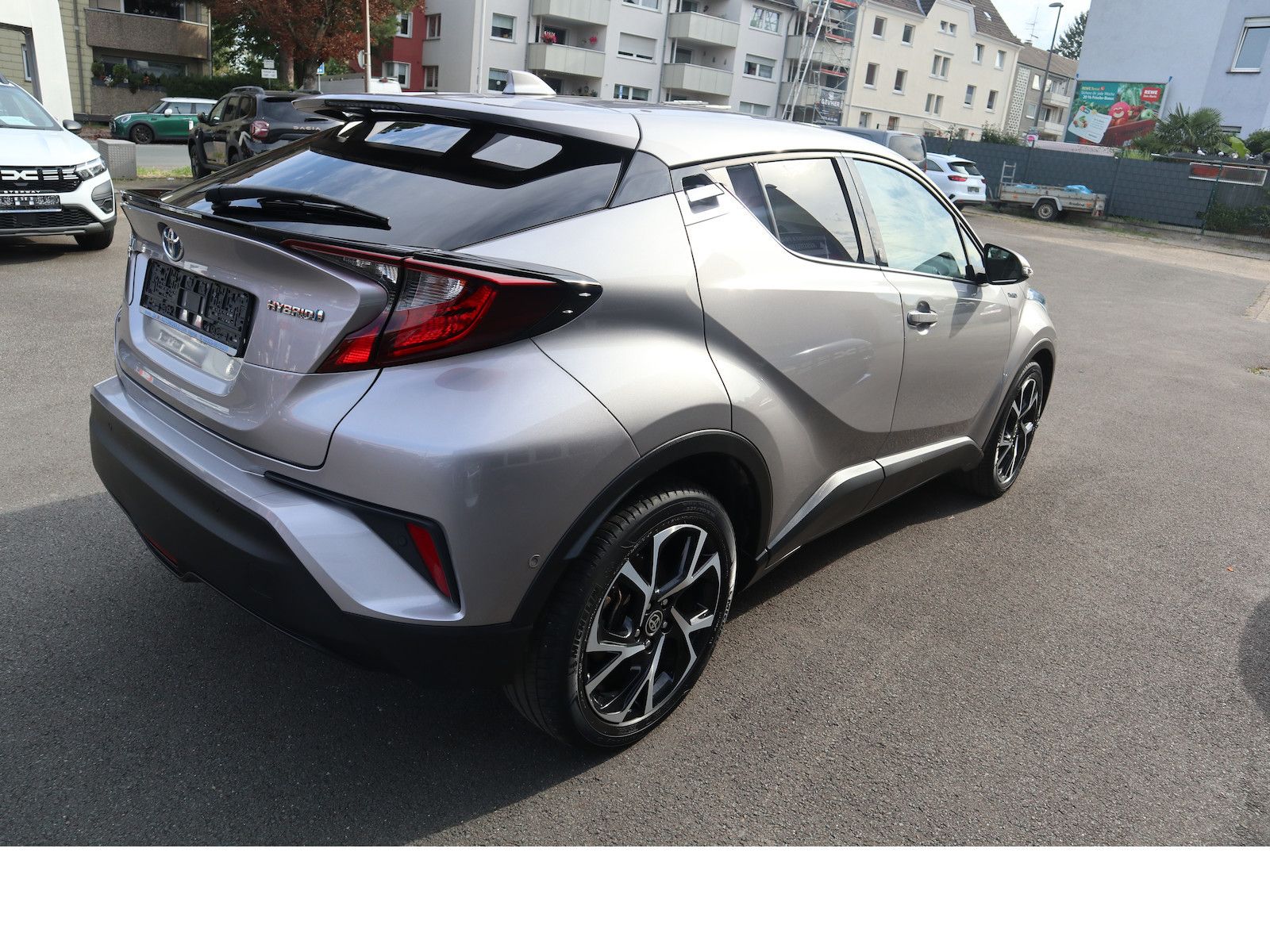 Fahrzeugabbildung Toyota C-HR Hybrid Team D Totwink/SHZ/Scheckheftgepfleg