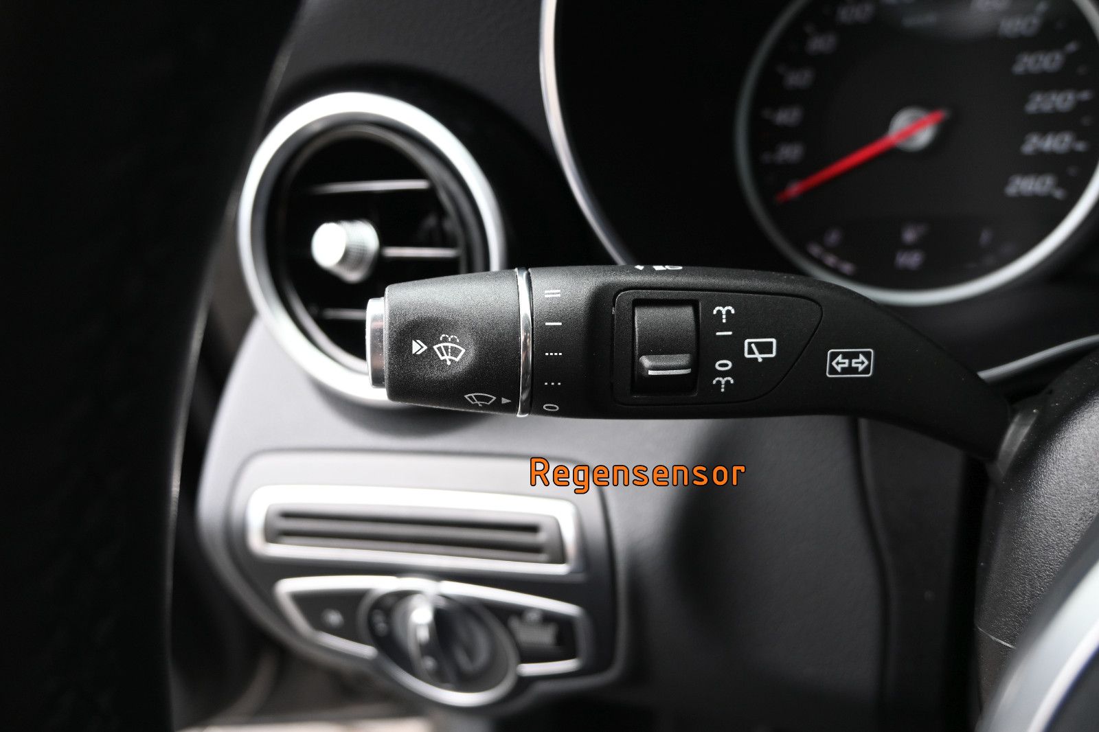Fahrzeugabbildung Mercedes-Benz C 300 T Aut. Avantgarde °NIGHT°MULTIBEAM°KAMERA°