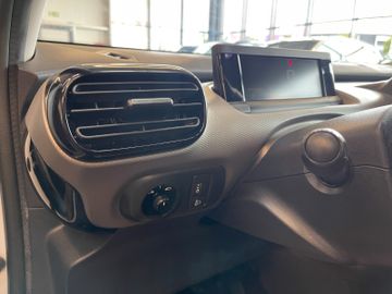 Citroën C4 Cactus W-OneTone *NAVI*SZHZ*AHK*TEMPOMAT*PDC*