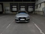 Audi RS6 4.0 TFSI  Quattro Avant - Nardo grau  - Audi RS6 mit Benzin-Antrieb: Navigationssystem, Kombi
