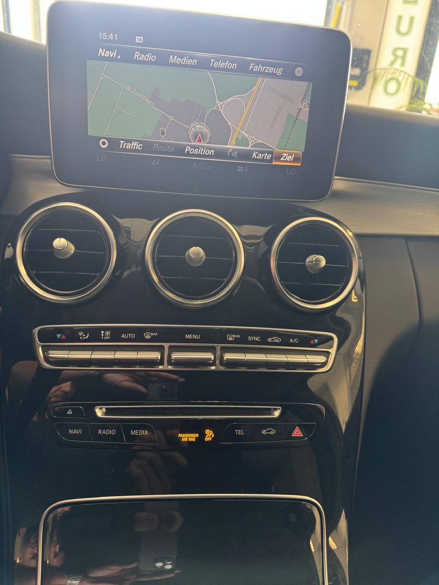 Fahrzeugabbildung Mercedes-Benz C 200 T-Modell AVANTGARDE/NAVI/KLIMA/