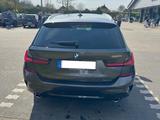 BMW 320i Touring M Sport Vollausstattung Mineralgrau - BMW 320 in Duisburg