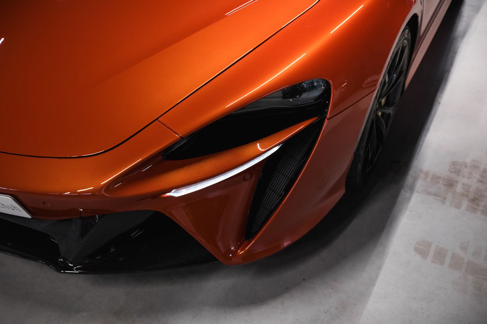 Fahrzeugabbildung McLaren Artura-Lift-Tech.Pack-Prac.Pack-B&W-Steuer!