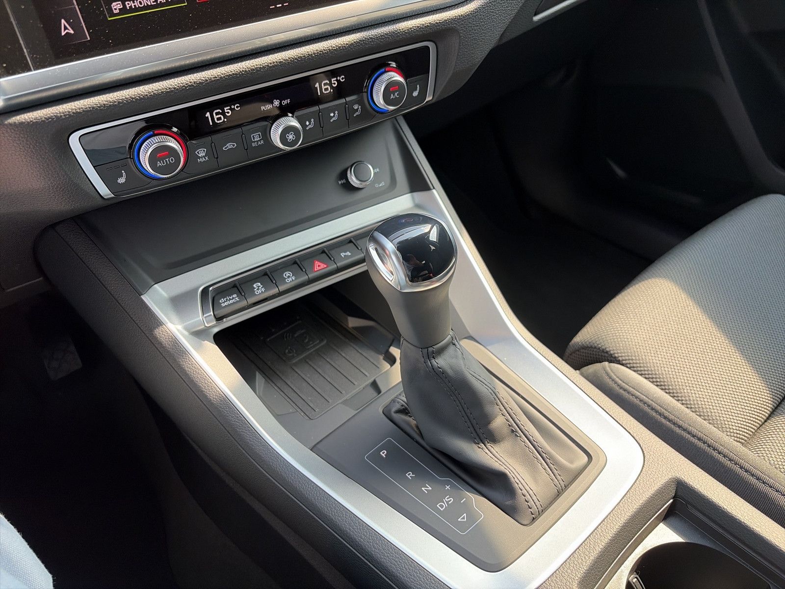 Audi Q3 Sportback 35TFSI S line Black ACC AHK Navi foto 23