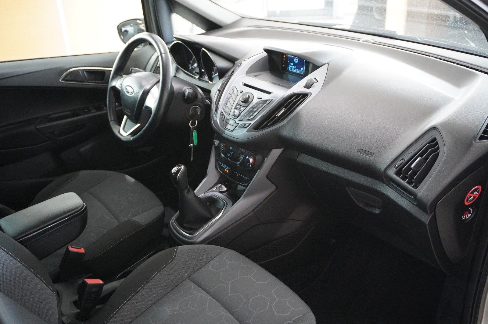 Fahrzeugabbildung Ford B-Max 1.0 TREND KLIMA/PDC/NEBEL/USB/AHK