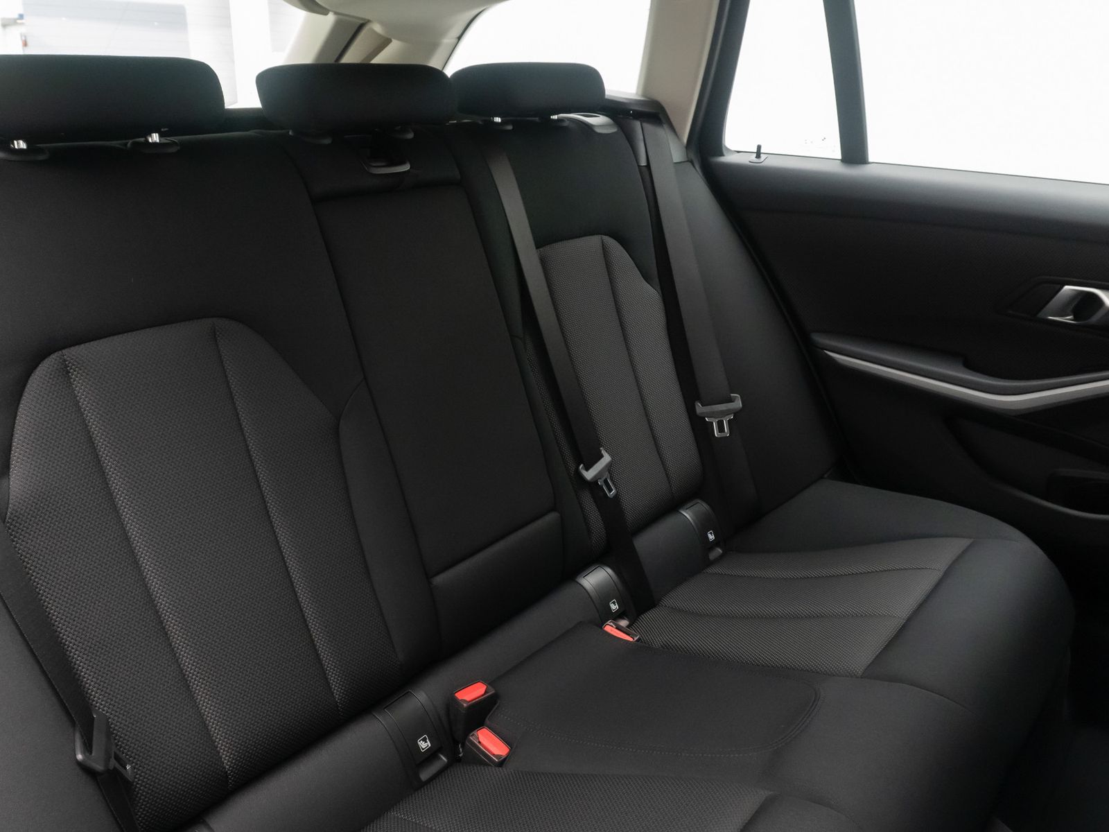Fahrzeugabbildung BMW 318i GeschwindigReg DAB PDC Cockpit+ Widscreen