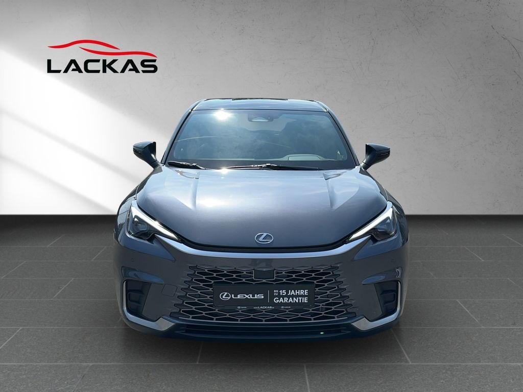 Lexus LBX