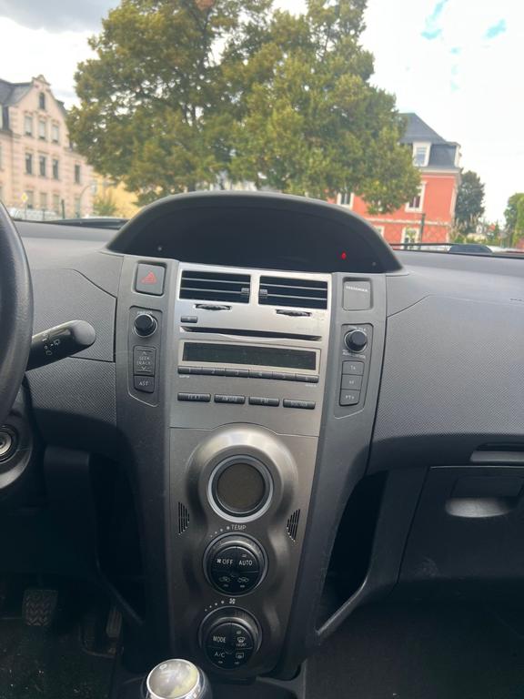 Daihatsu Charade
