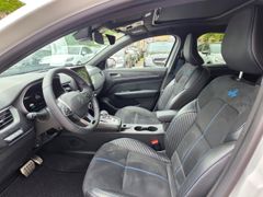 Fahrzeugabbildung Arkana Esprit Alpine Mild Hybrid 140 EDC Schiebe