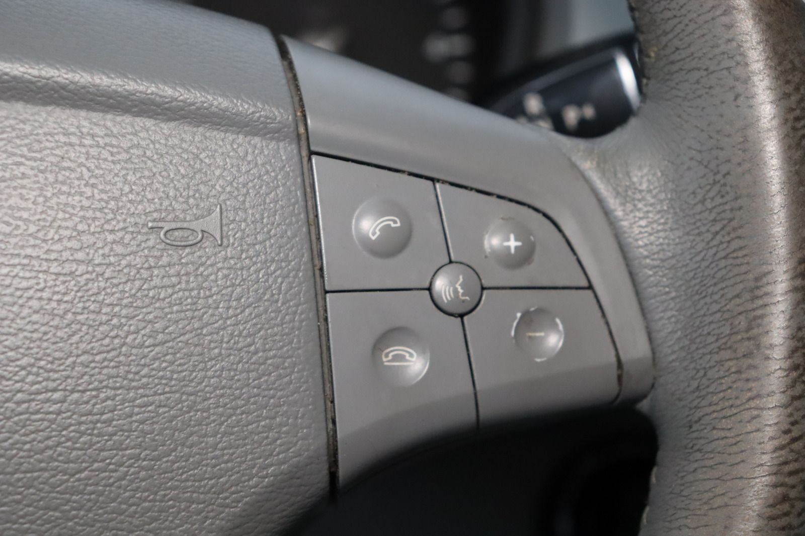 Fahrzeugabbildung Mercedes-Benz R 320 CDI 4MATIC * HUD * AHK * Navi