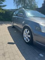 Toyota Avensis 2.0 Executive Automatik nur... - Toyota Avensis in Kiel