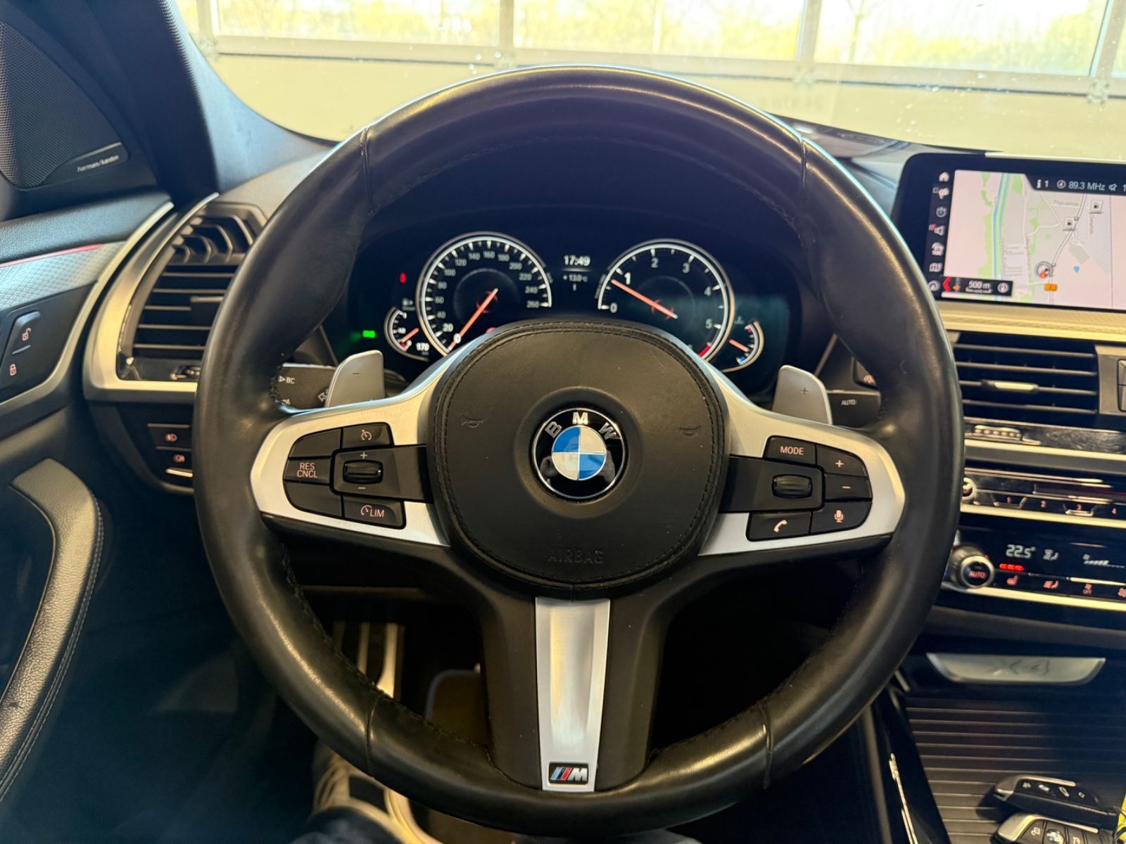 Fahrzeugabbildung BMW X4 xDrive 30 d M Sport Pano, HeadUp, HarmanKard.