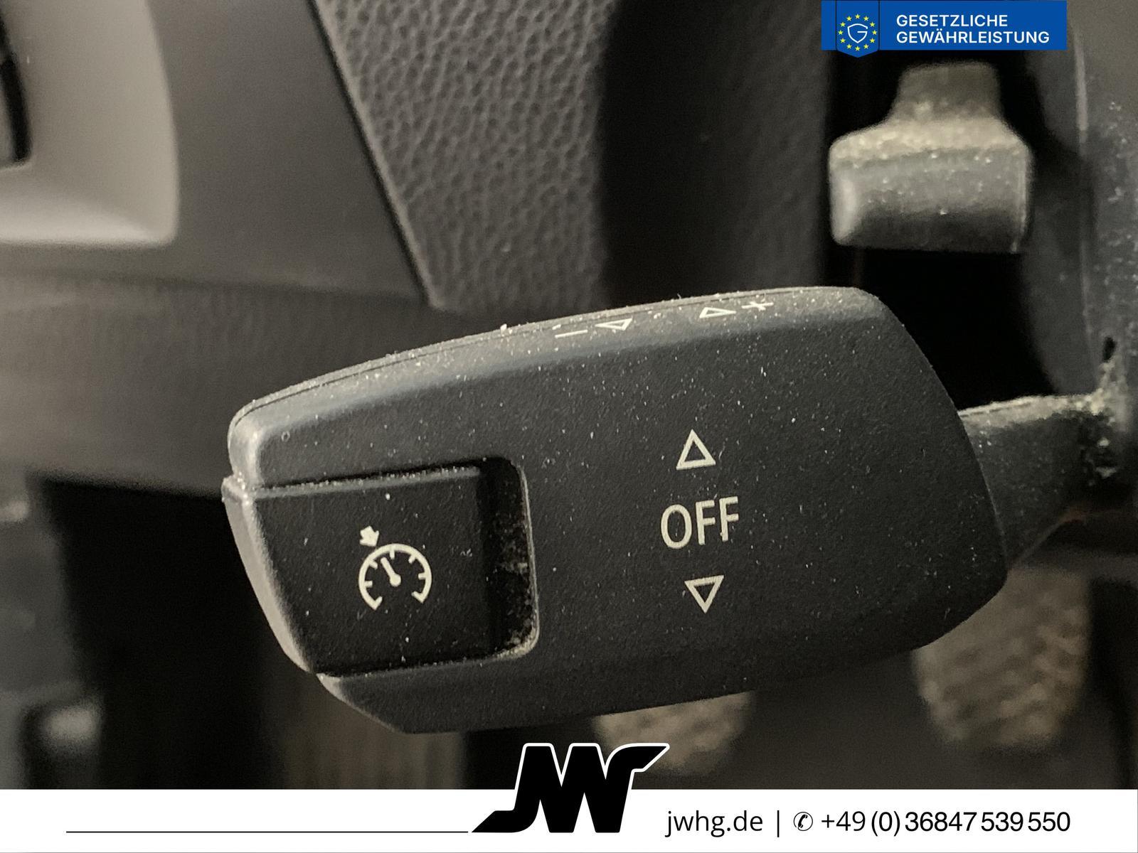 BMW 320 2011 — photo 6