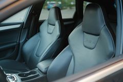 Fahrzeugabbildung Audi RS4 Avant 4.2 FSI quattro *MwSt.*Phantomschwarz*