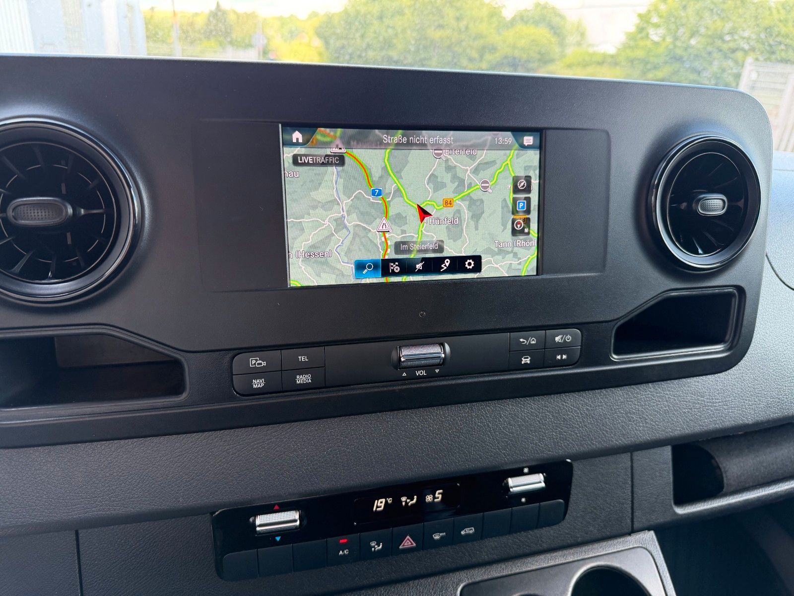 Fahrzeugabbildung Mercedes-Benz Sprinter 319 CDI 4325 Klima Kamera