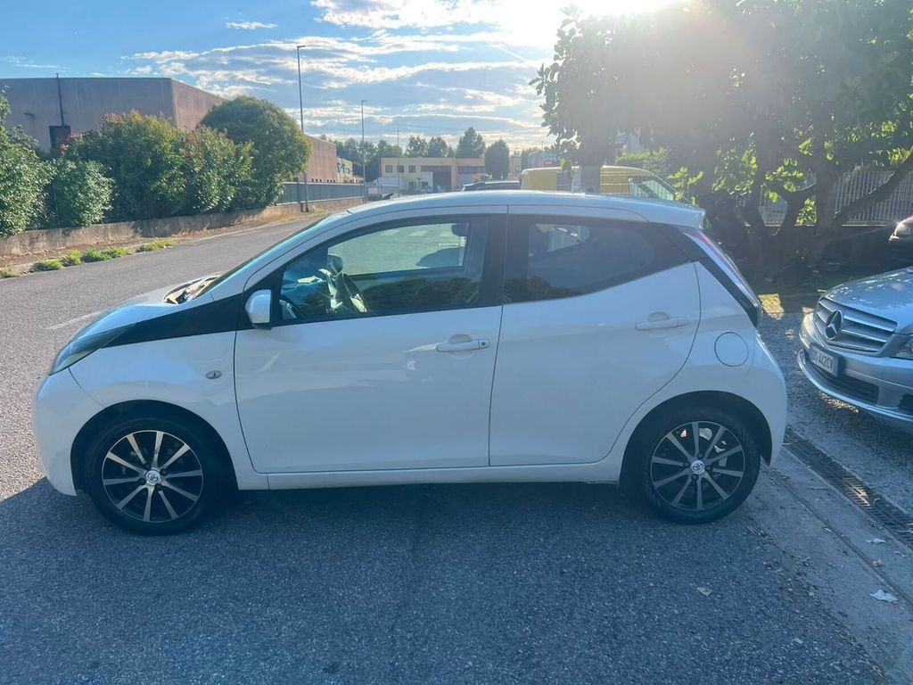 Image of Toyota Aygo (X)