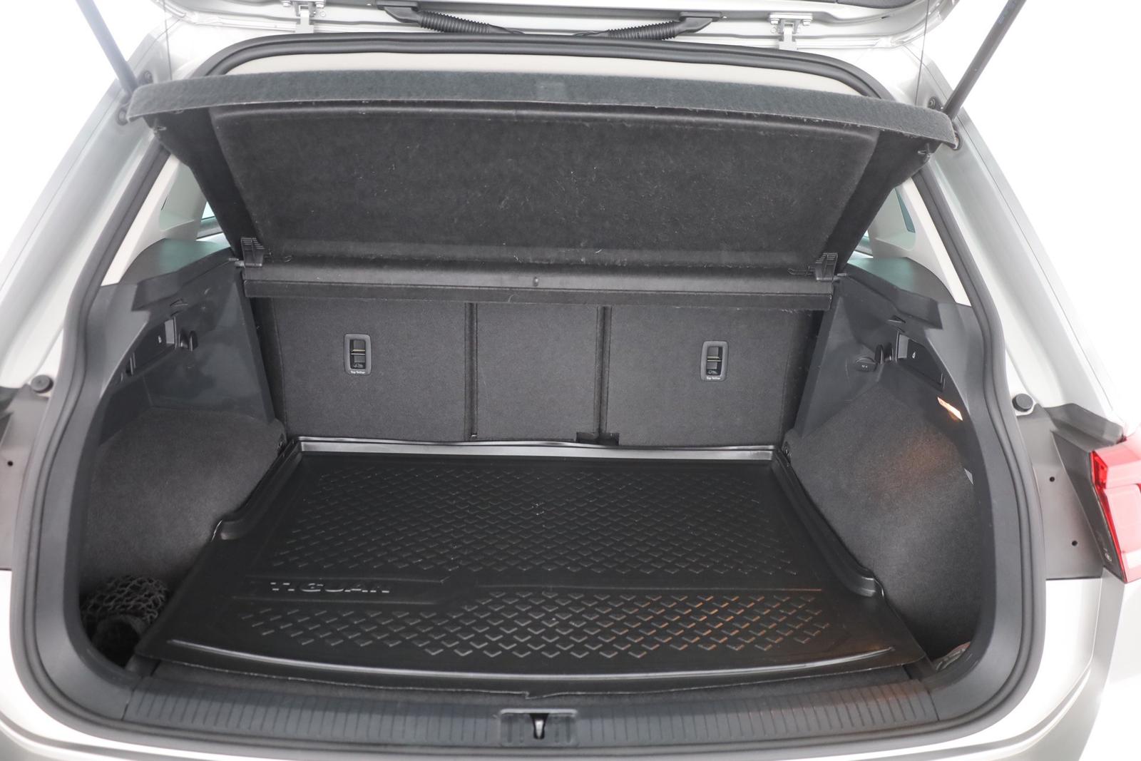 Volkswagen Tiguan 1.4 TSI Comfortline LED AHK Kamera ACC