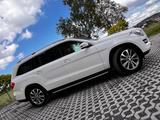 Mercedes-Benz GL 350 BlueTEC 4MATIC - Mercedes-Benz GL 350: Bluetec