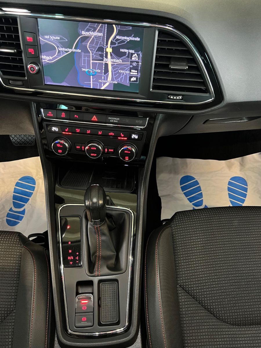 Fahrzeugabbildung SEAT Leon FR 1.5 TSI * AUTOMATIK *LED*