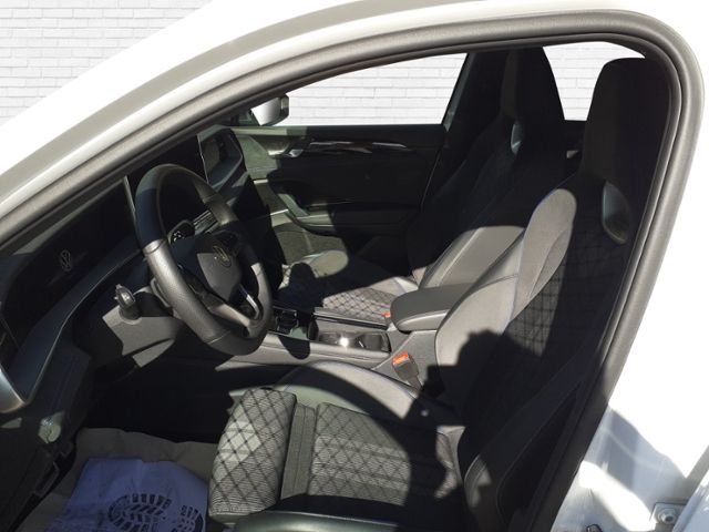 Fahrzeugabbildung Volkswagen Tayron 2.0l TDI R-Line 4MOTION DSG ALU