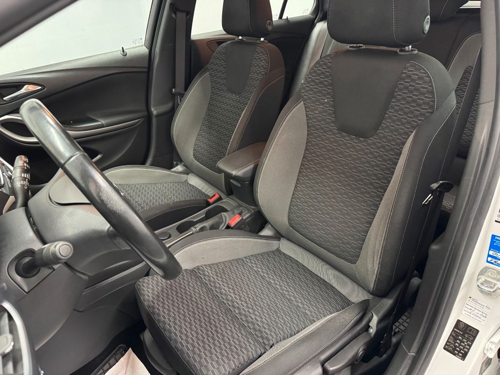 OPEL Astra K Sports Tourer Business *DAB*NAVI*PDC*AHK OPEL Astra K Sports Tourer Business *DAB*NAVI*PDC*AHK