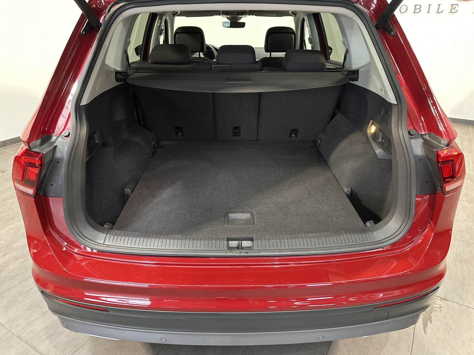 Fahrzeugabbildung Volkswagen Tiguan Allspace 2.0 TDI DSG CL 4M NAV+LED+AHK+PP