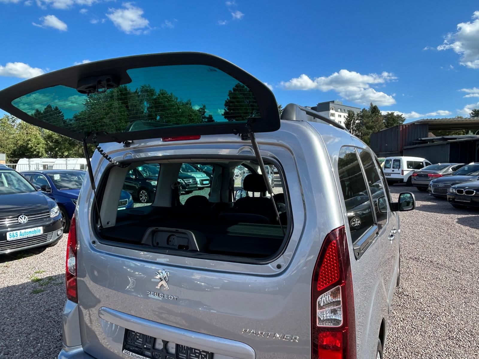 Peugeot Partner Tepee Allure 1.6 HDi *Panorama*Kamera*E6