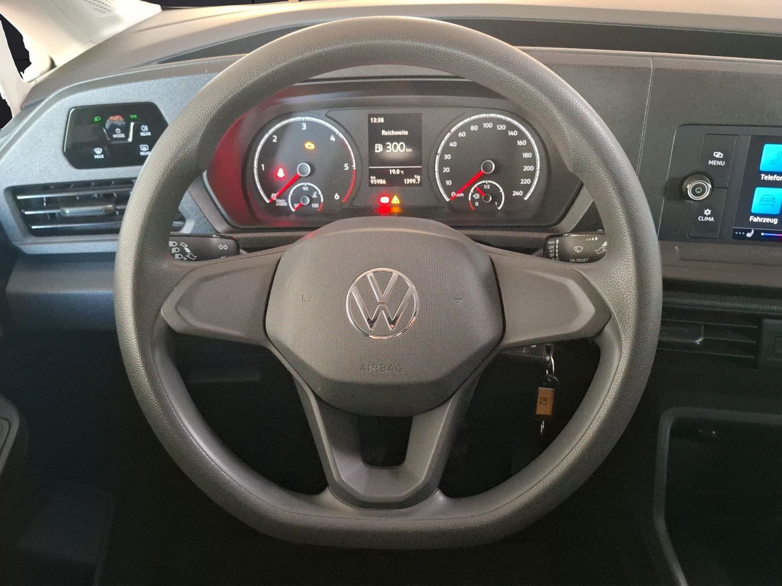 Fahrzeugabbildung Volkswagen Caddy TDI Kasten Maxi Klima AHK DAB PDC SH
