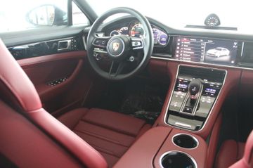 Porsche Panamera - 12