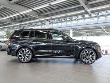 BMW X7 - 10
