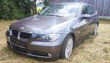 BMW 330xd touring Allrad grau Tüv neu - BMW 330 aus 2006: Kombi