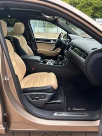 Volkswagen Touareg - 9