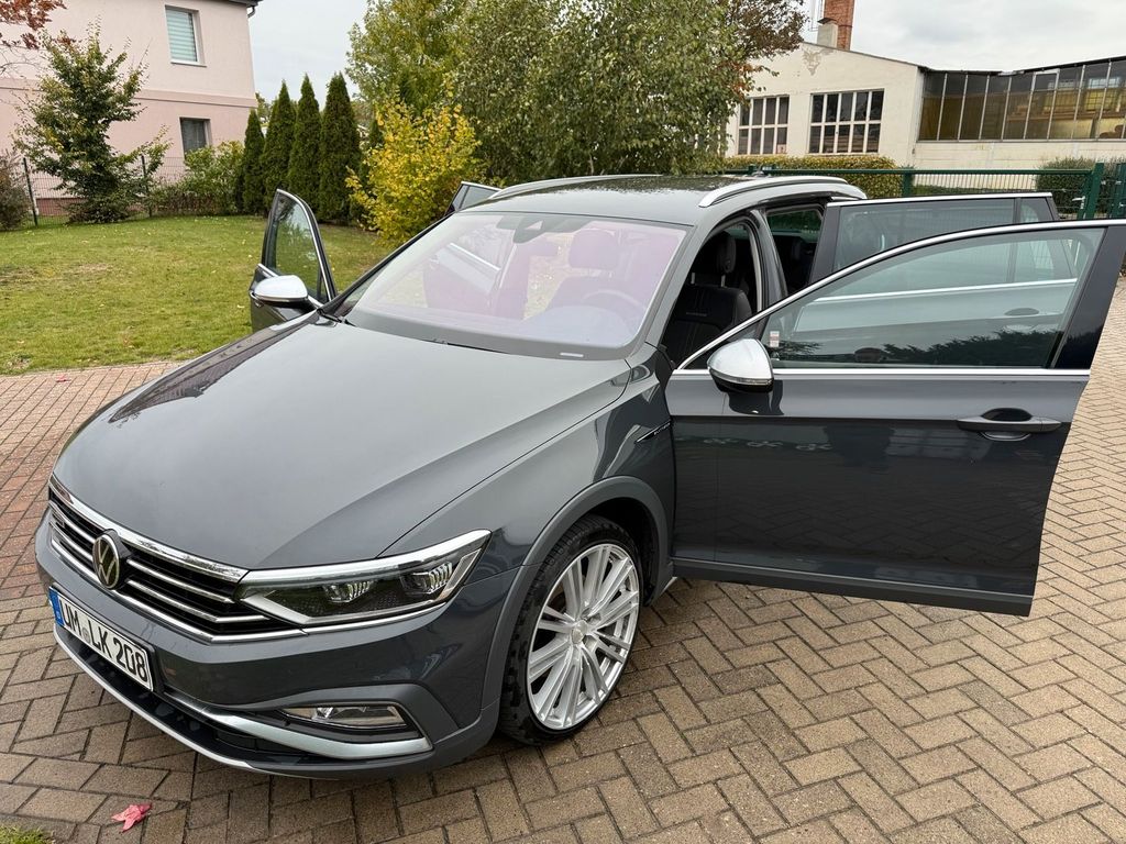 Image of Volkswagen Passat Alltrack