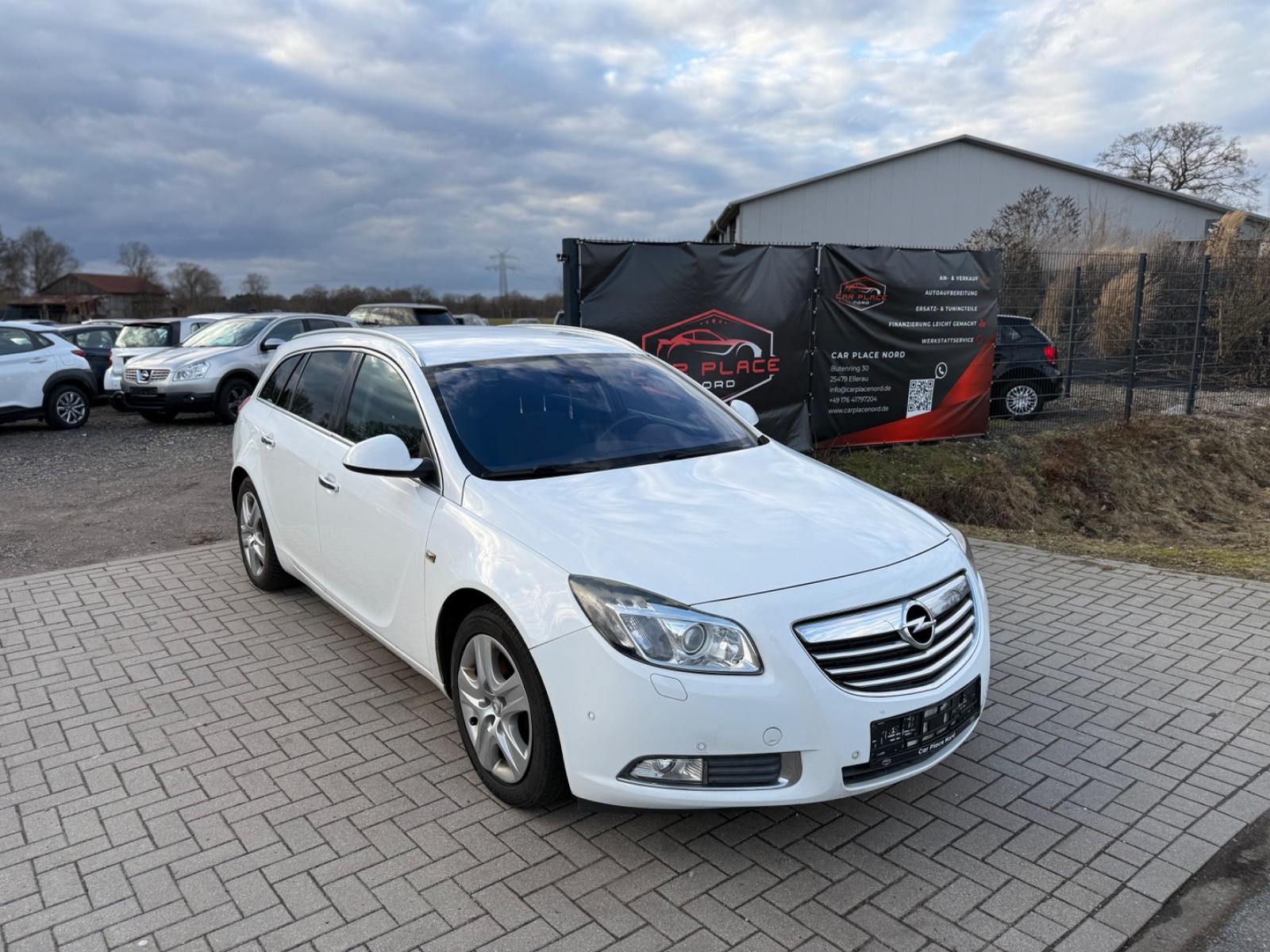 Opel Insignia 2011 — photo 8