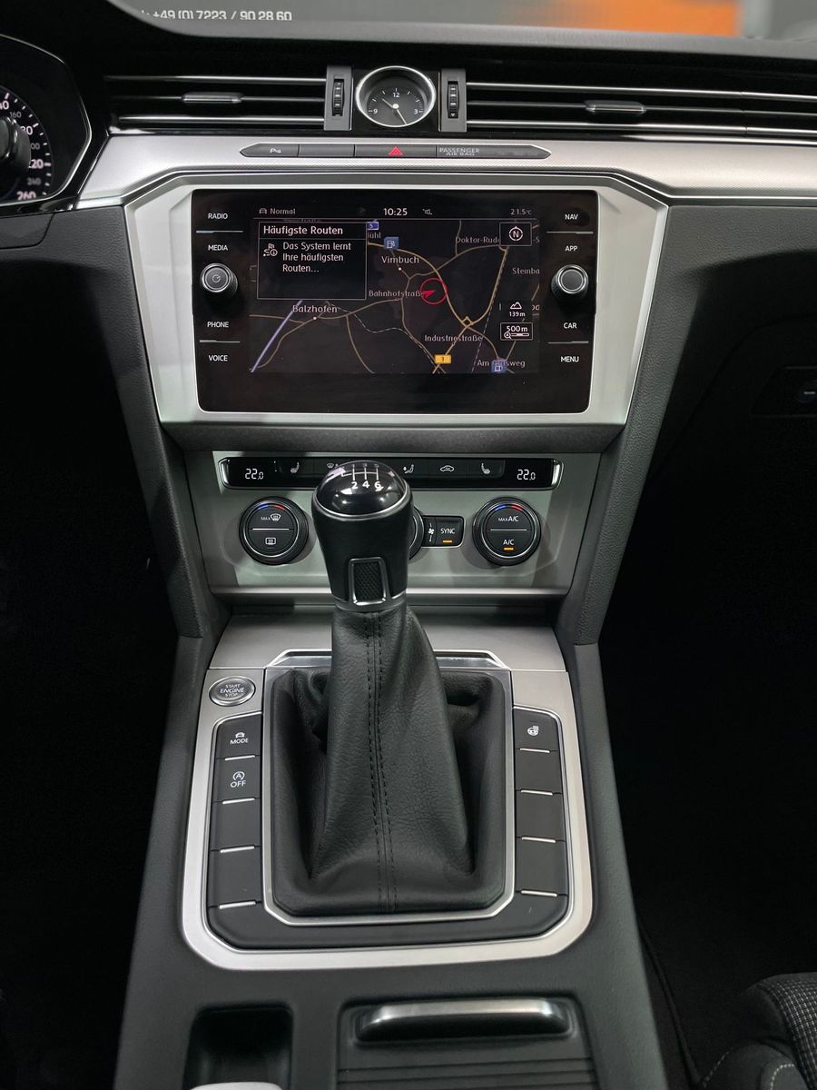 Fahrzeugabbildung Volkswagen Passat 2.0TDI Comfortline#LED#ACC##AHK#Kamera#Ca