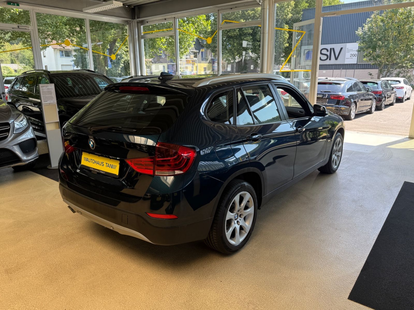 Fahrzeugabbildung BMW X1 sDrive 16 d