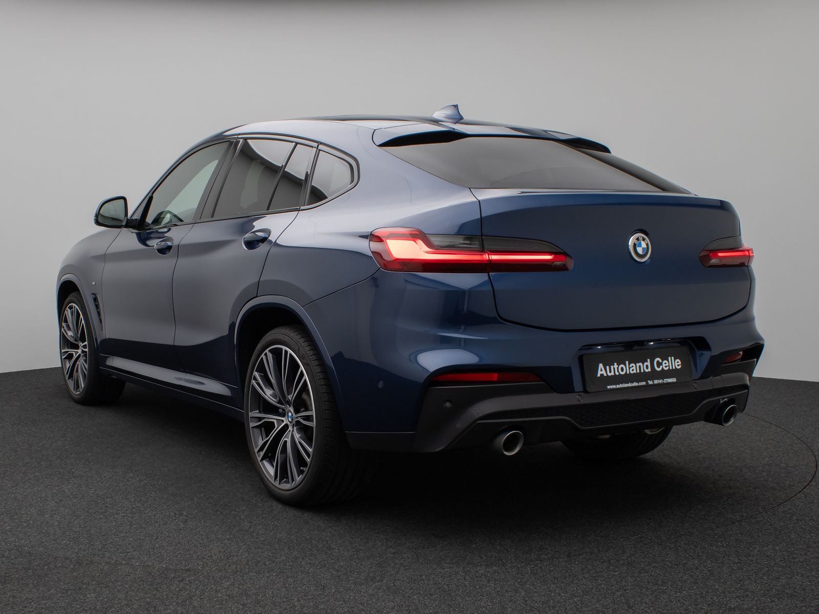 Fahrzeugabbildung BMW X4 xD30d M Sport Panorama Kamera HUD H/K AHK 21"