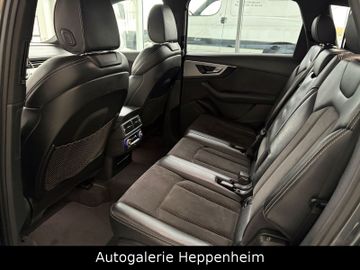 Audi Q7 - 12