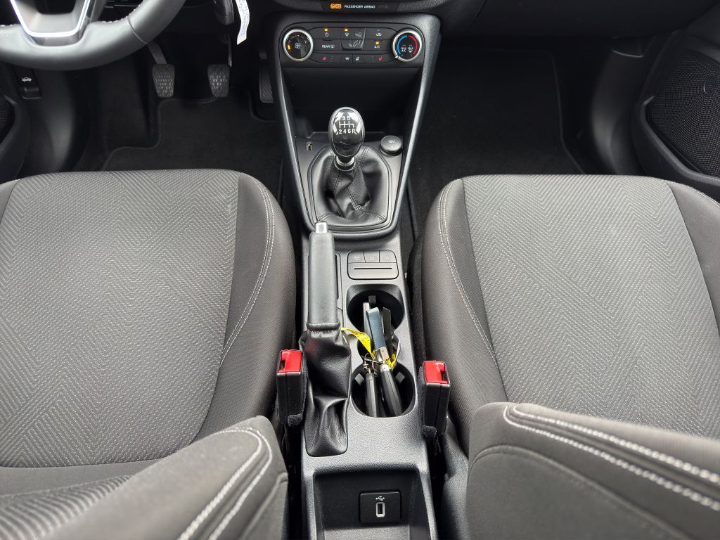 Fahrzeugabbildung Ford Fiesta 1.0 COOL&CONNECT