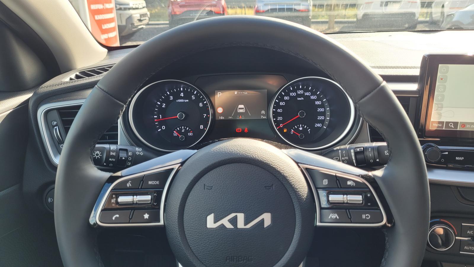 Kia Ceed SW Top*LED*Navi*Shzg*Lhzg*PDC*Cam*17"