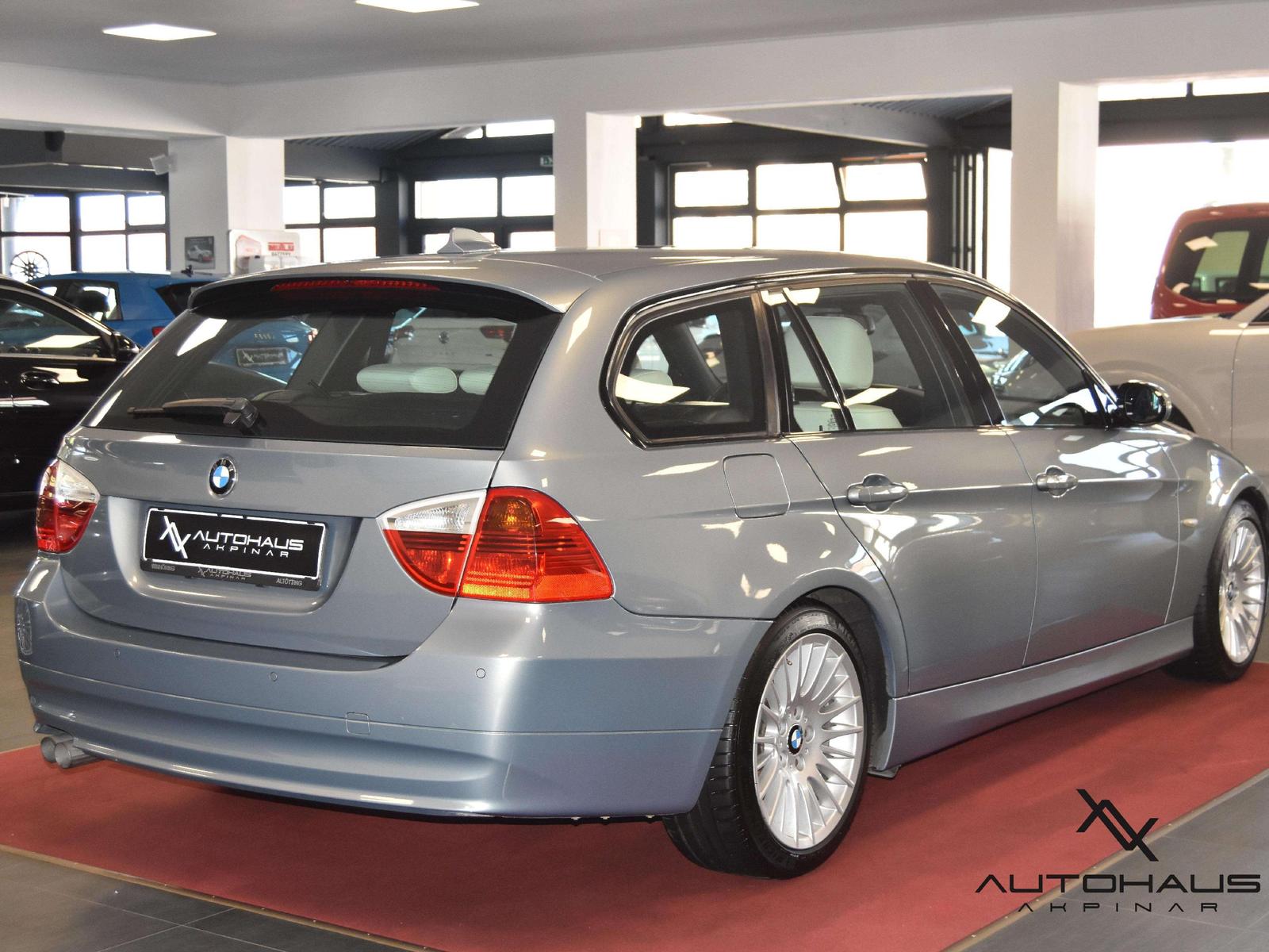 BMW 325 i Touring 218 ch • BVA • Cuir • Xénon • Sièges sport • PDC