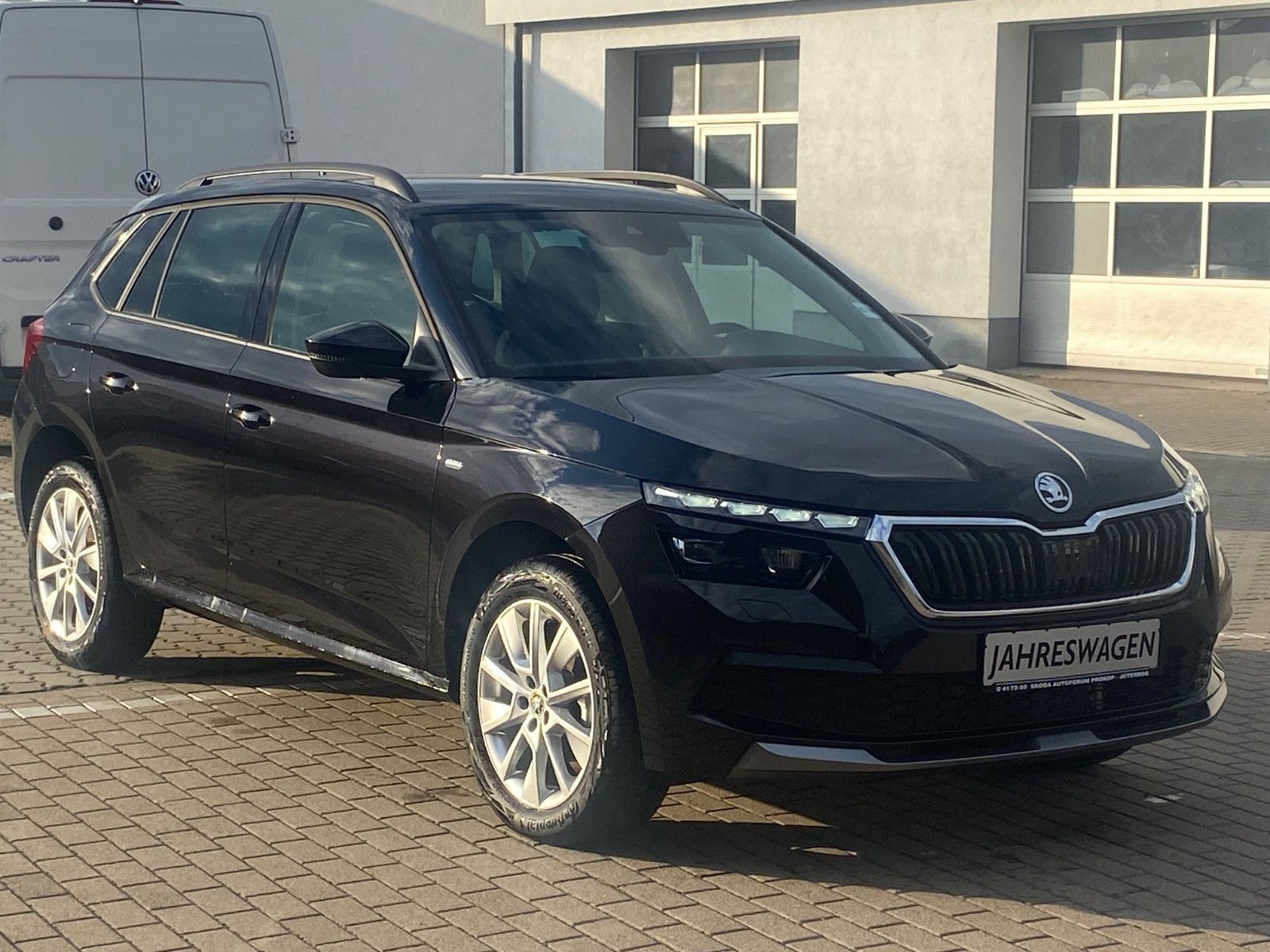 Fahrzeugabbildung SKODA Kamiq 1.5l TSI ACT TOUR *LED*NAV*ACC*KAMERA*PDC*