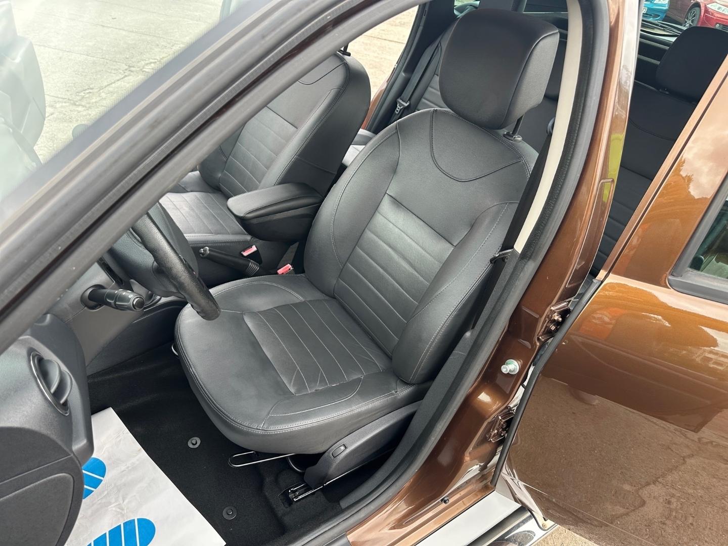 Dacia Duster I Prestige 4x2 1,2 Ltr.-92 kW 16V TCE KAT