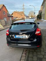 Ford Focus Champions Edition, TÜV+Zahnriemen Neu - Ford Focus: Schwarz, Edition